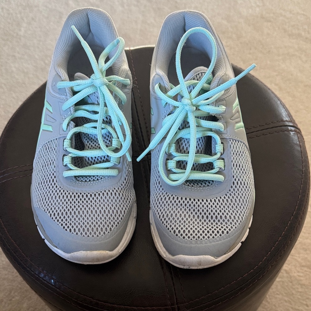 Asics Gray and Mint Sneakers SZ 8